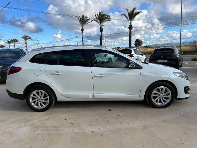 RENAULT MEGANE ESTATE LIMITED 1.5 DCI AUTO SPANISH LHD IN SPAIN 101K SUPERB 2014